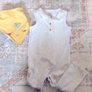 Carters 12 months 2 piece set.